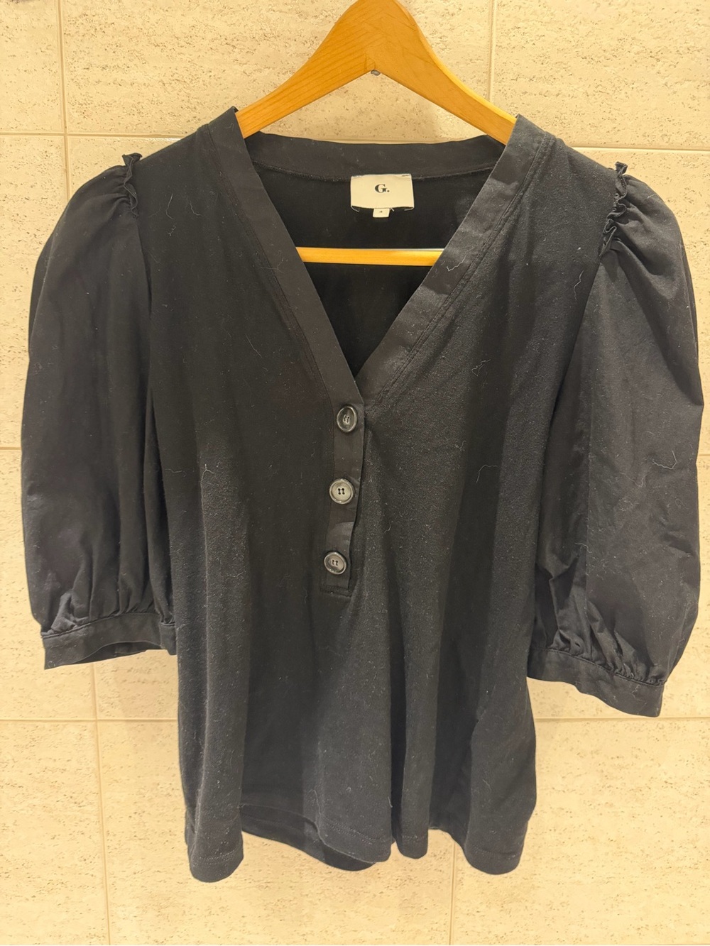 G. Black V-Neck Puff-Sleeve Henley Top